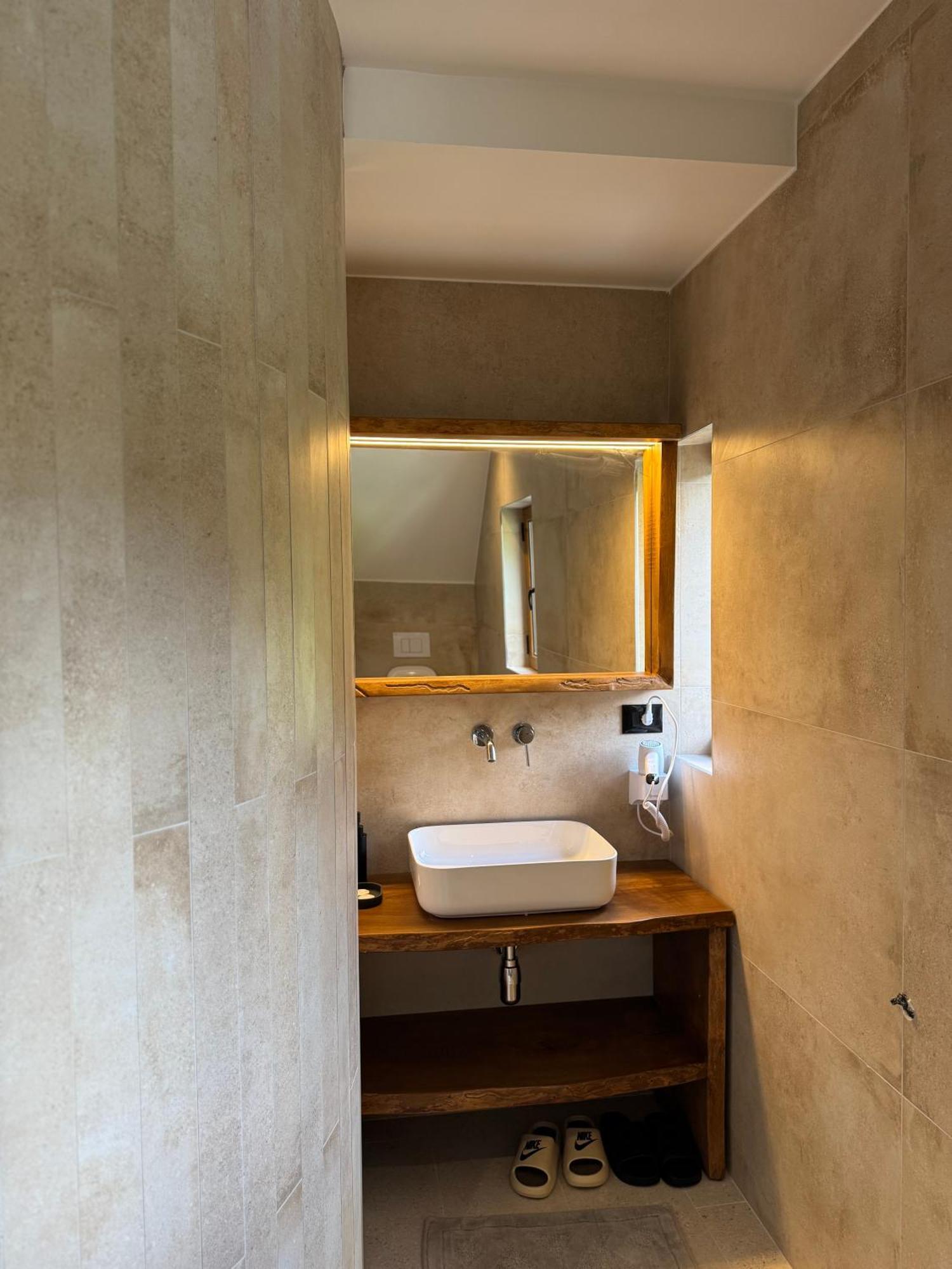 טת 'Gurra Family' Guesthouse מראה חיצוני תמונה